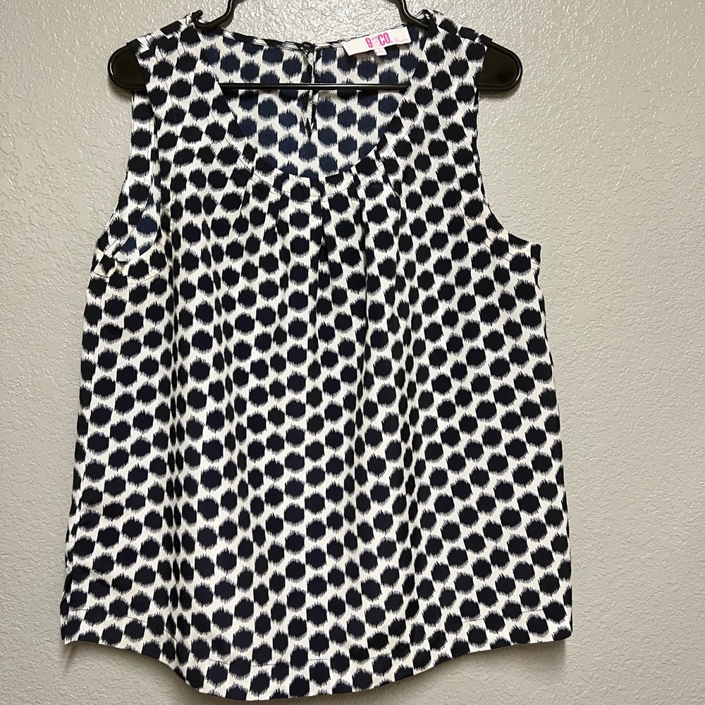 9 & Co. sleeveless blouse